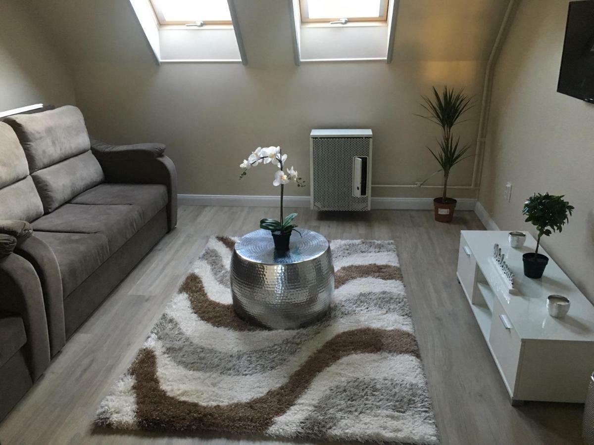 Glamour Apartman Leilighet Eger Eksteriør bilde