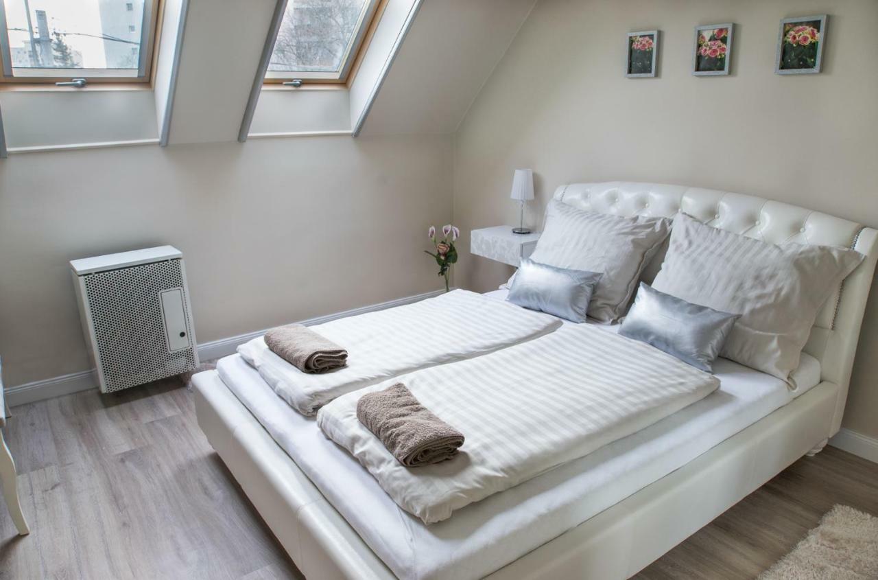 Glamour Apartman Leilighet Eger Eksteriør bilde